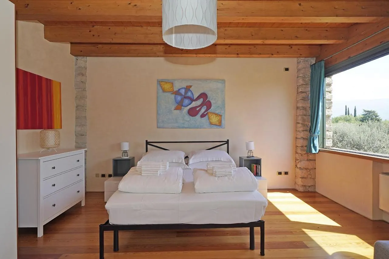 Villa Gran Paradiso Toscolano Maderno 0*,  Itálie